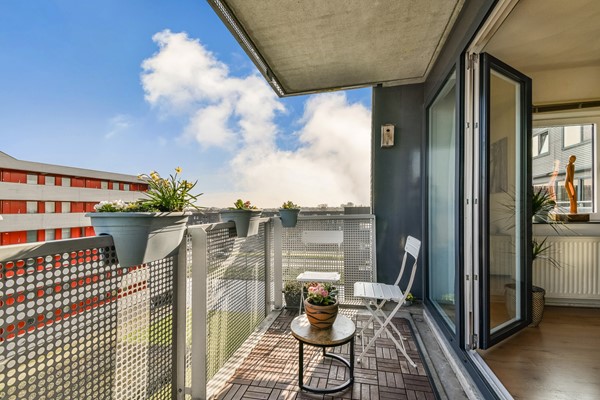 Medium property photo - Ladogameerhof 165, 1060 RE Amsterdam